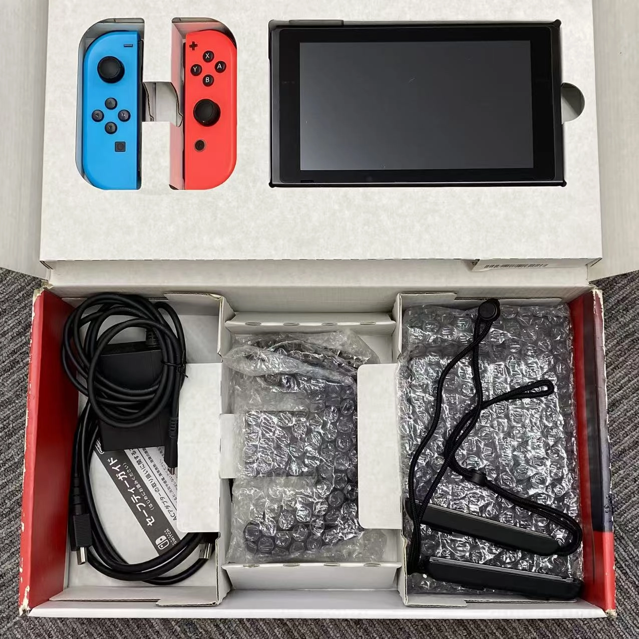 Nintendo Switch 2019年モデル 32GB ネオンブルー/ネオンレッド HAD-S-KABAA