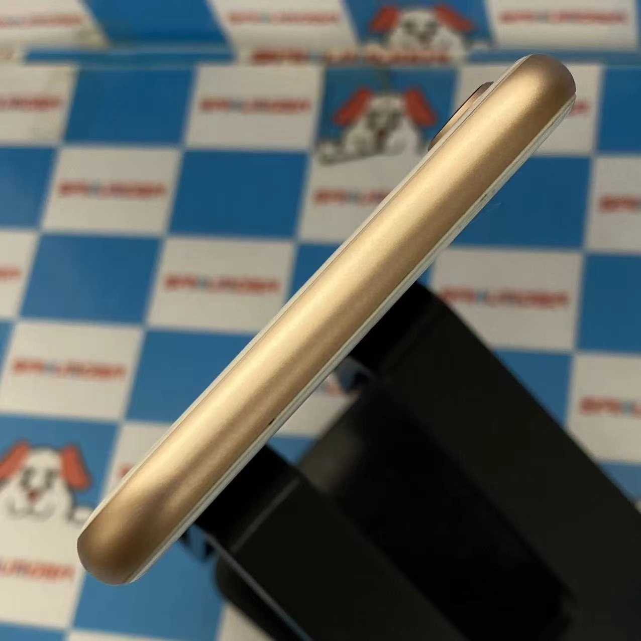iPhone8 64GB ゴールド MQ7A2J/A AU版SIMフリージャンク品 au