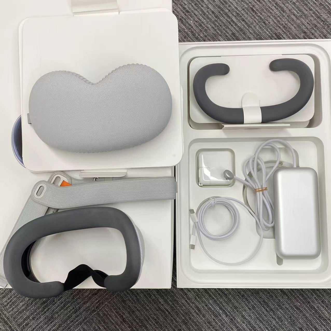 Apple Vision Pro (2024) 512GB 標準カラー MQL93J/A 美品