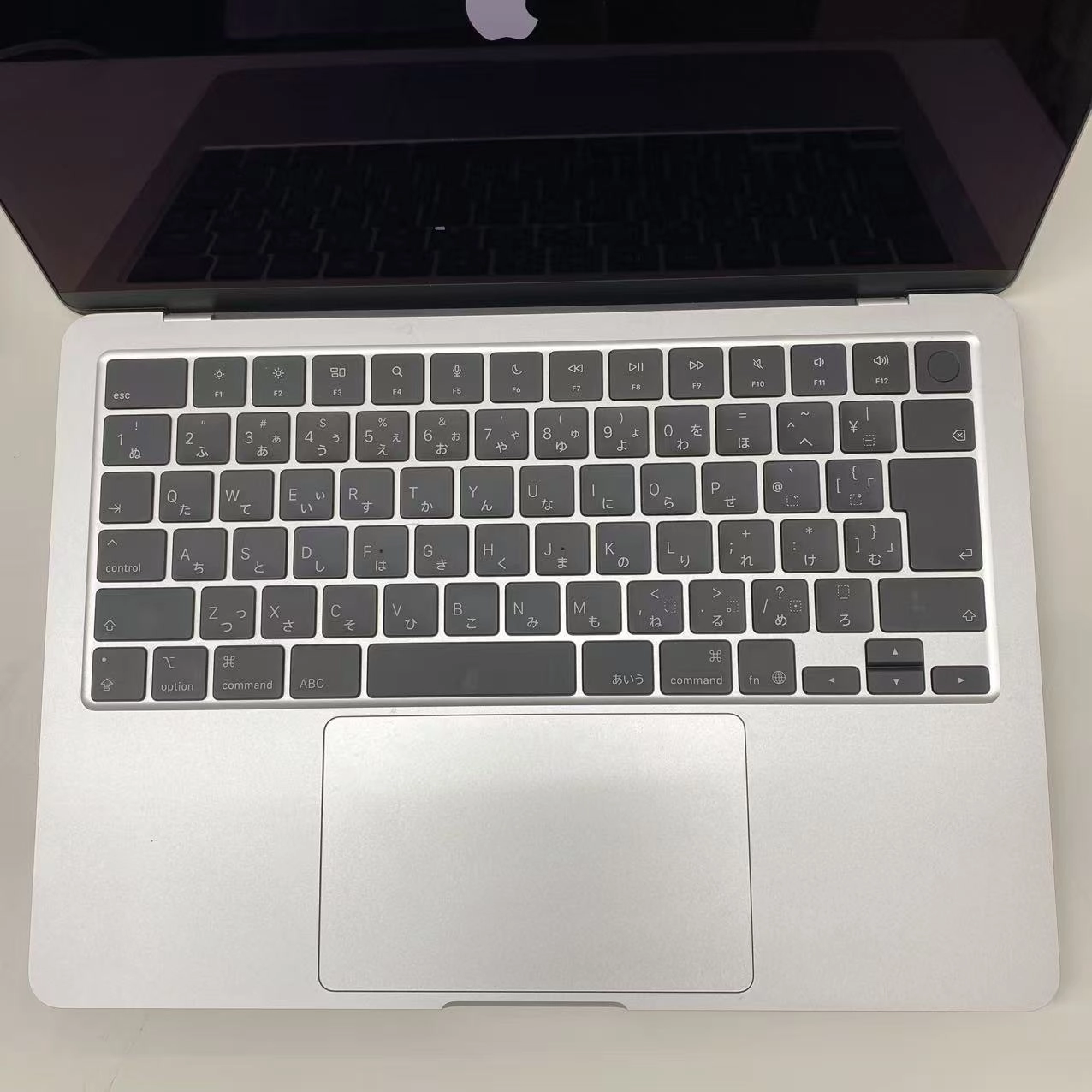 Macbook Air Early2026 13インチ Apple M5 (CPU:10C/GPU:8C)16GB/512GB シルバー Z1L00004L 開封未使用品