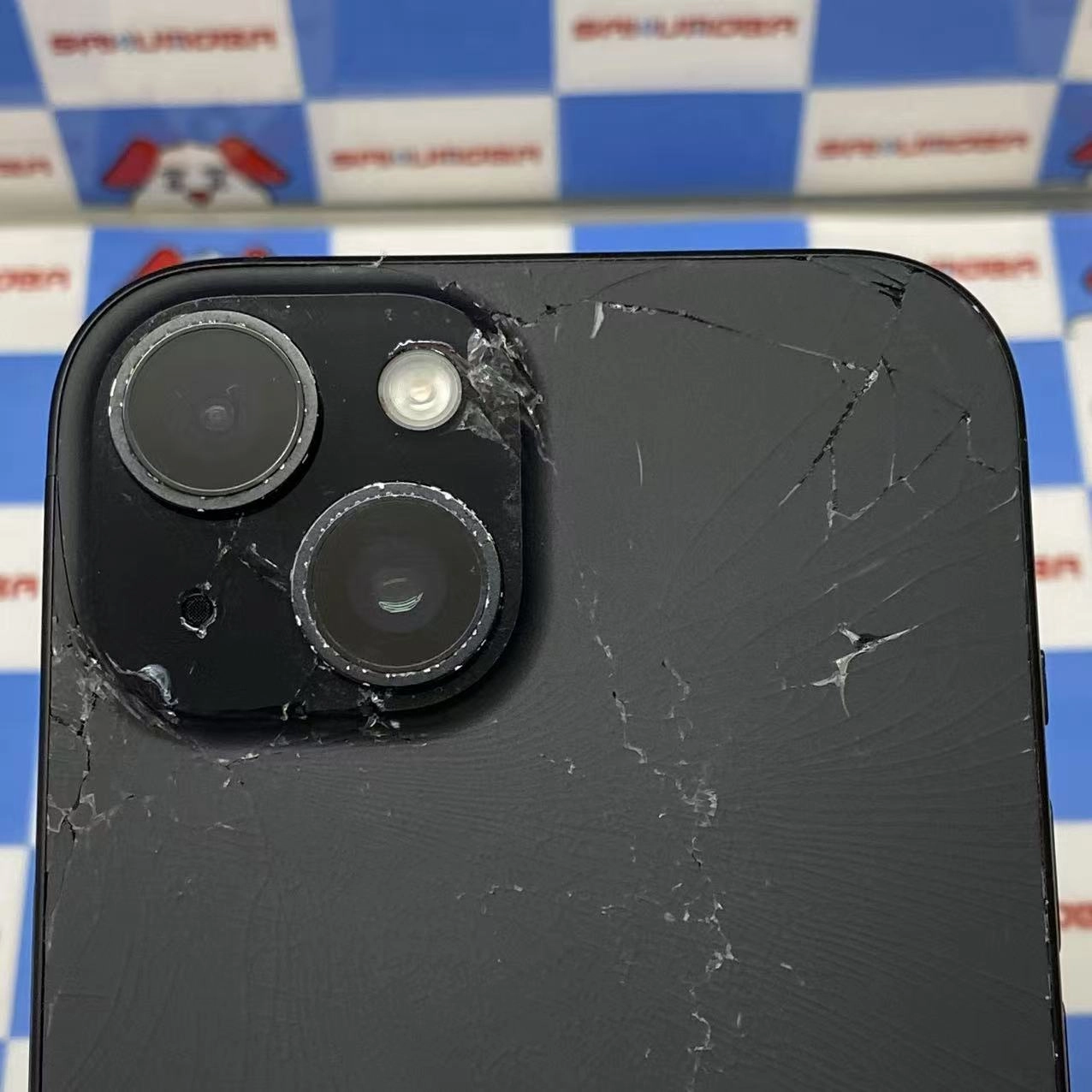 iPhone15 128GB ブラック MTMH3J/A AU版SIMフリー ジャンク品