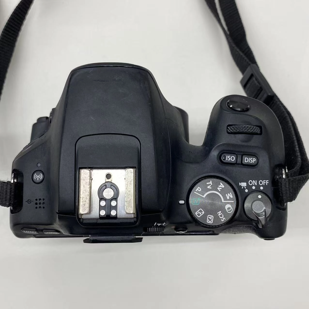 EOS Kiss X9 ダブルズームキット EF-S18-55 ブラック DS126671