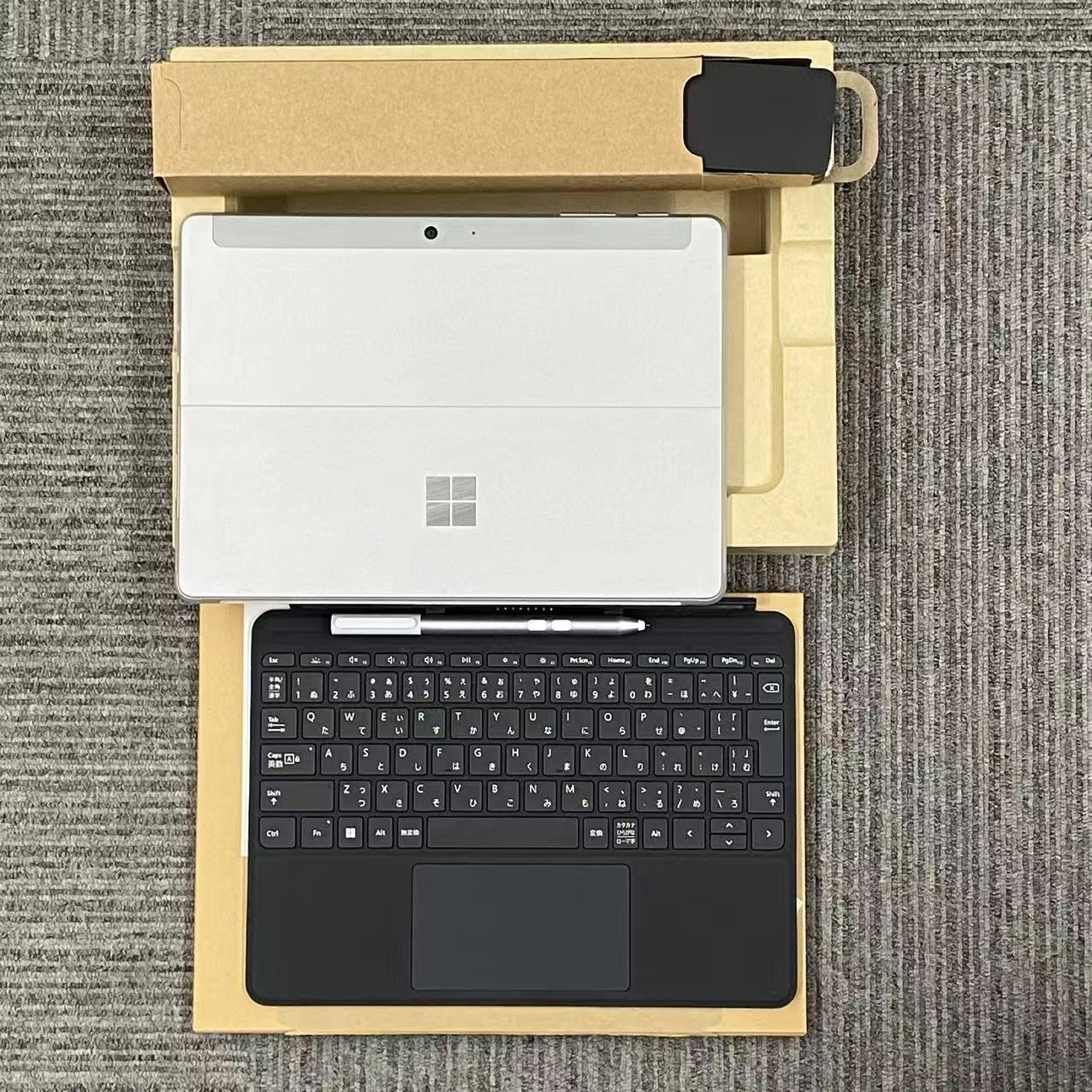 Surface Go 3 64GB シルバー 1926