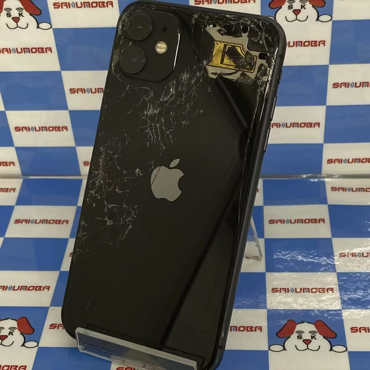 iPhone11 64GB ブラック MWLT2J/A docomo版SIMフリー ジャンク品