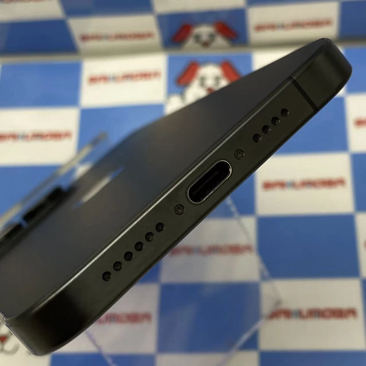 iPhone15 Pro Max 256GB ブラックチタニウム MU6P3J/A docomo版SIMフリー