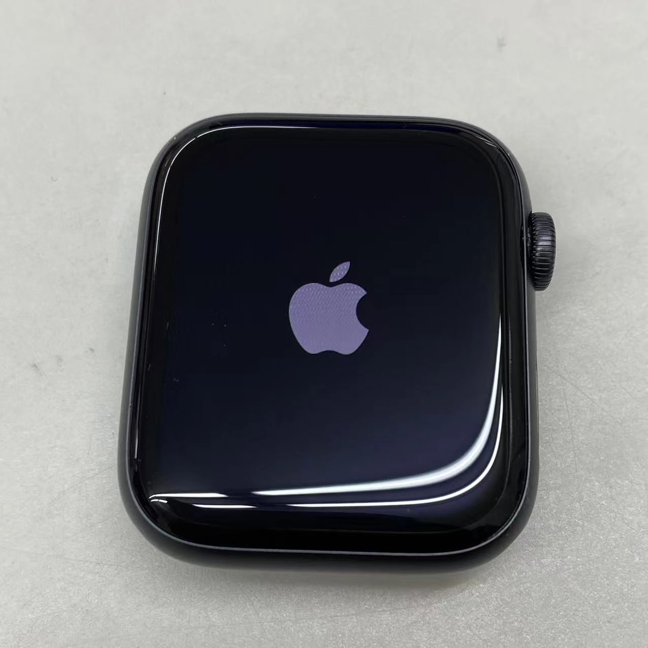 Apple Watch Series6 44mm GPSモデル 32GB ブラックス M00H3J/A ジャンク品