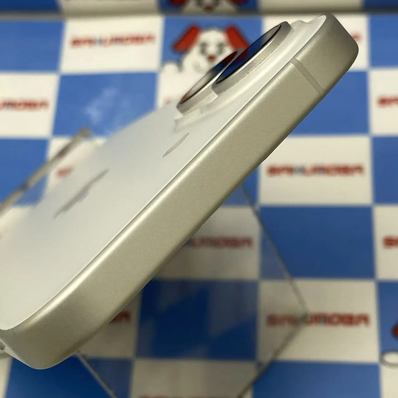 iPhone16 128GB ホワイト MYDR3J/A docomo版SIMフリー
