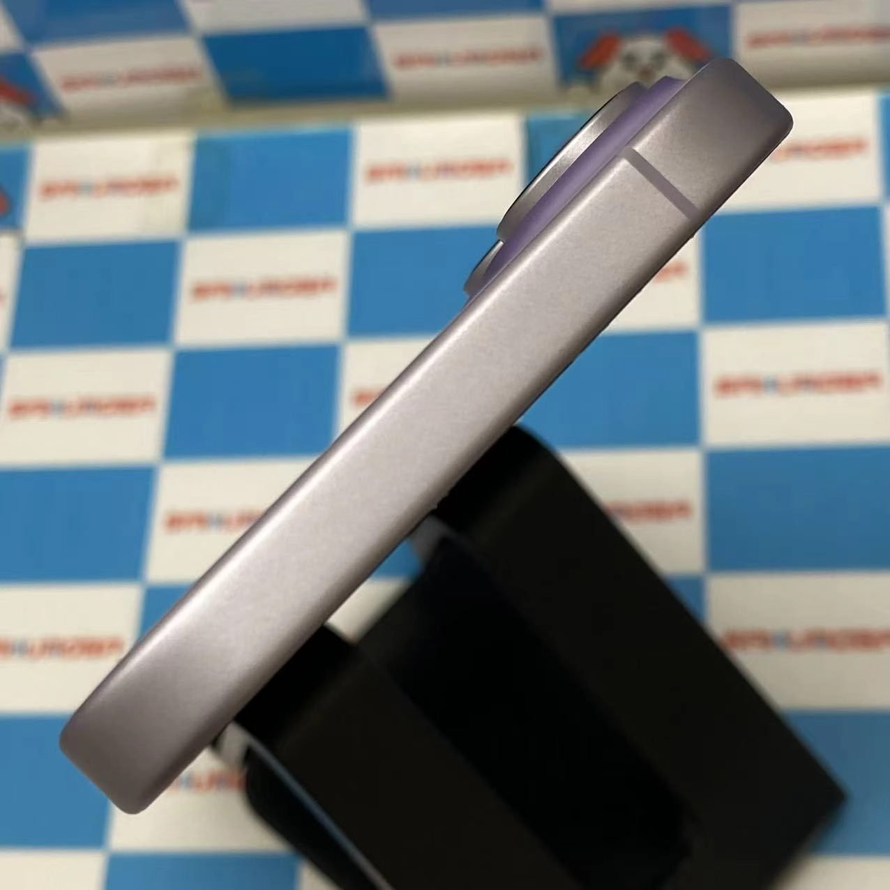 iPhone 17 256GB ラベンダー MG6A4J/A docomo版SIMフリー 極美品