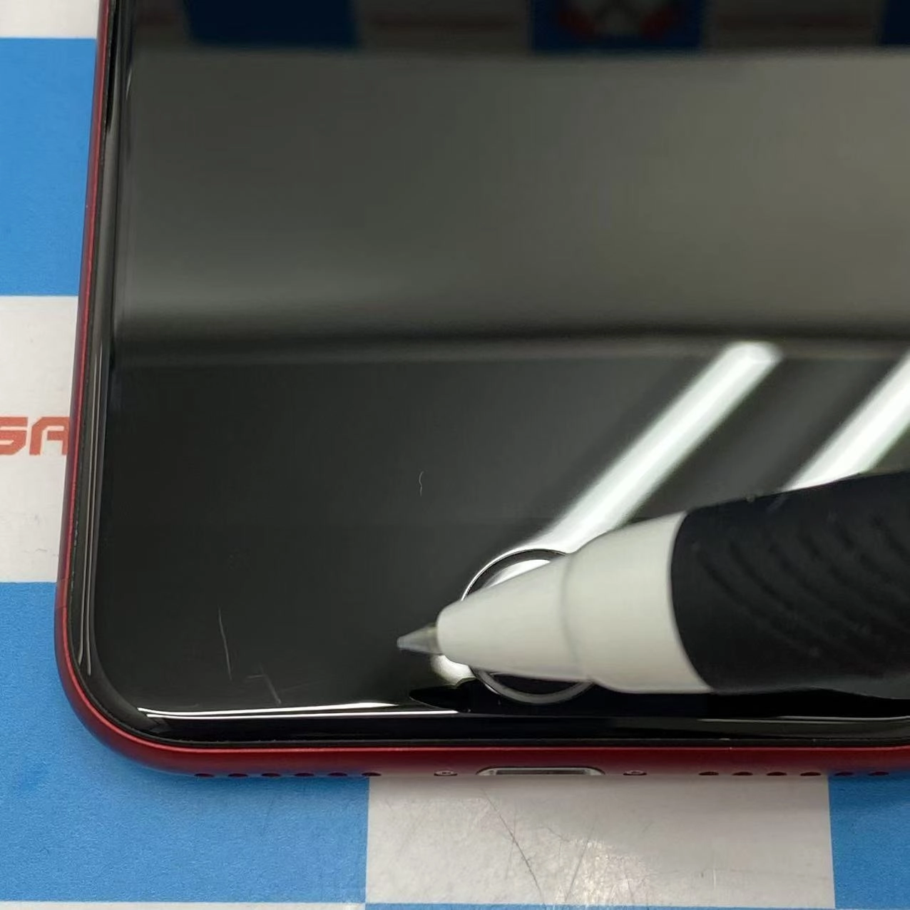 iPhoneSE 第3世代 64GB Product Red MMYE3J/A AU版SIMフリー