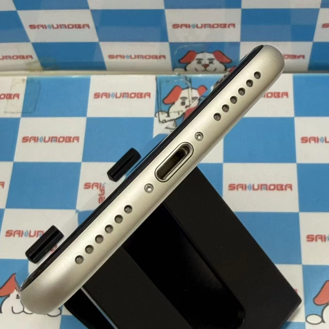 iPhoneSE 第3世代 64GB スターライト MMYD3J/A 楽天モバイル版SIMフリー 美品