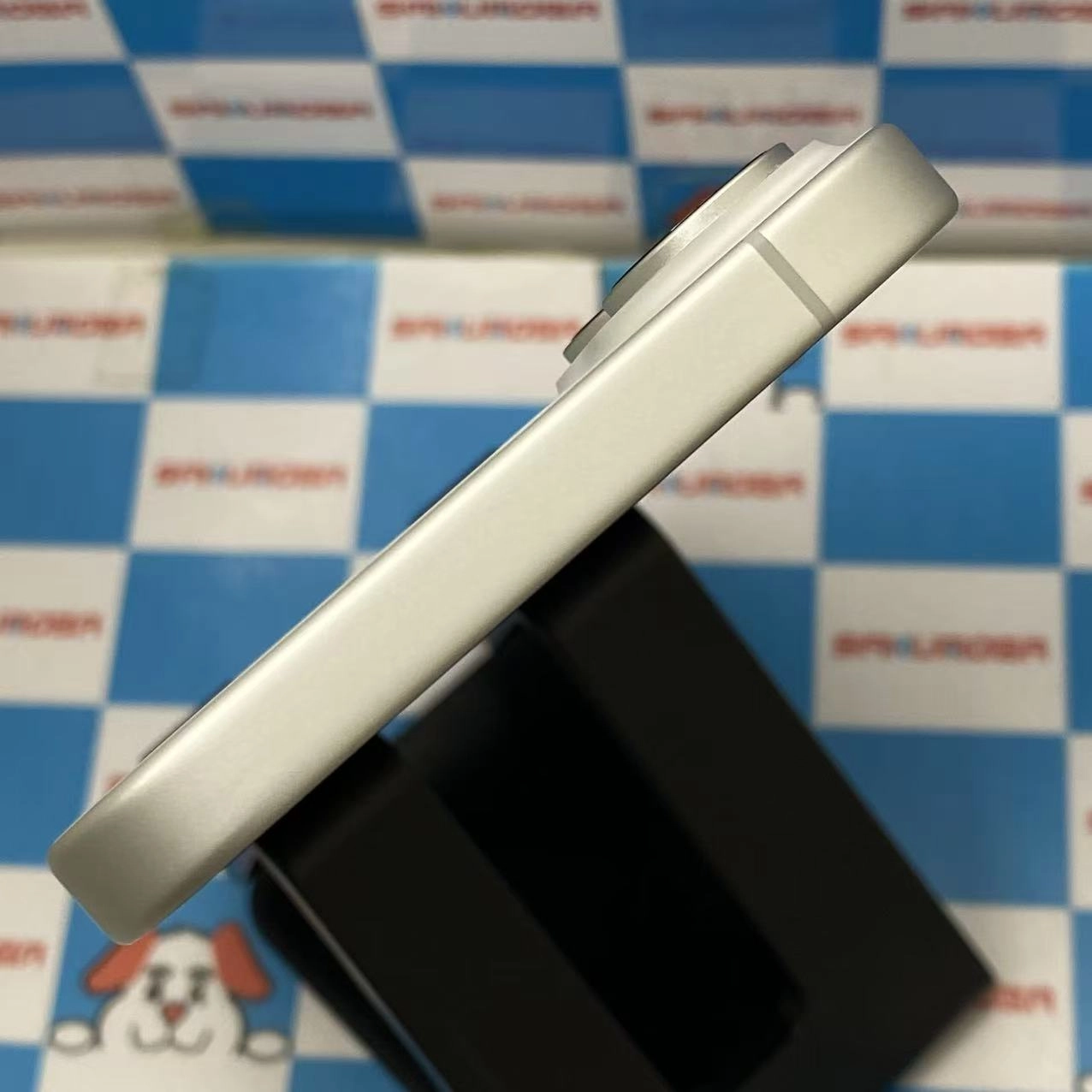iPhone16 128GB ホワイト MYDR3J/A Apple版SIMフリー 極美品