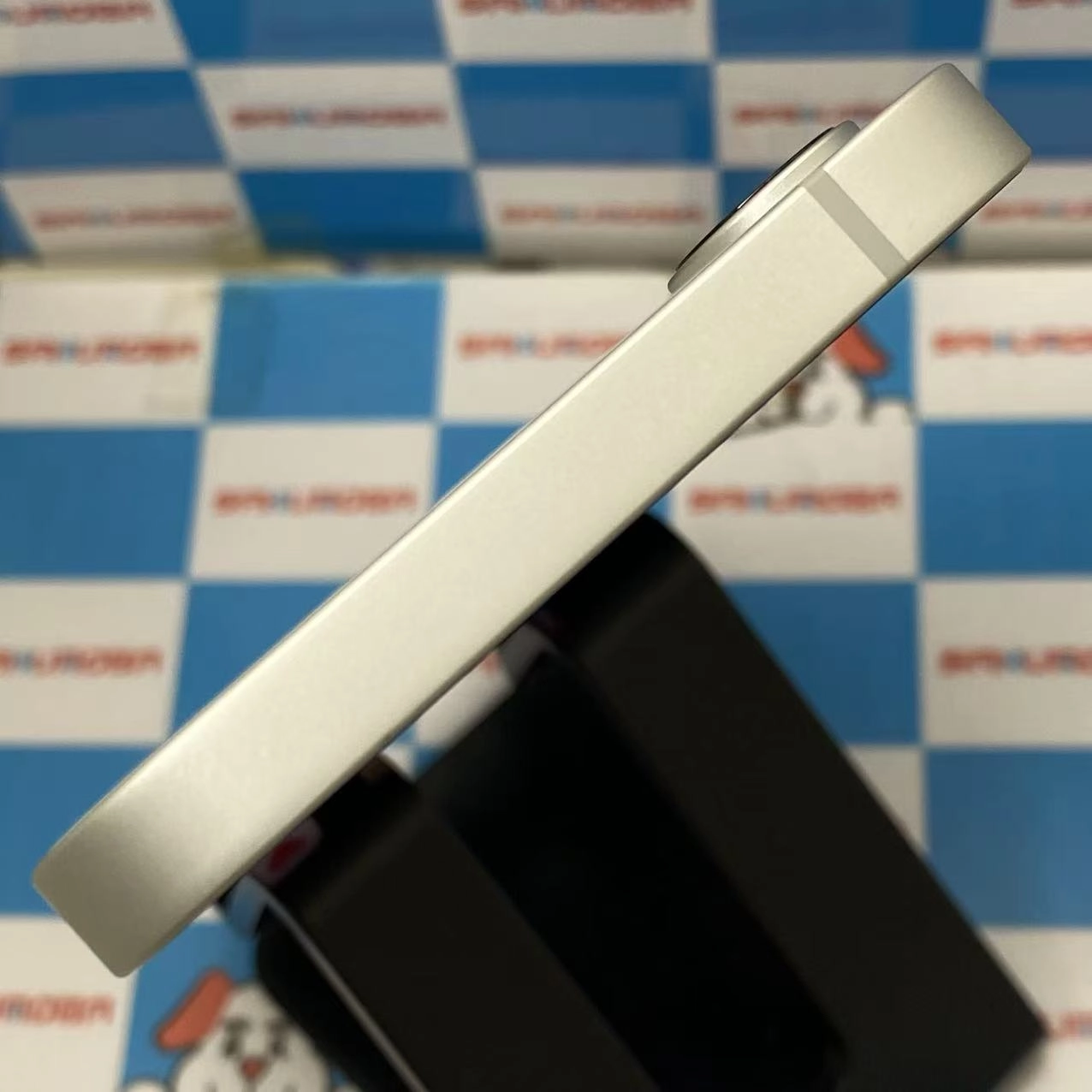 iPhone 16e 128GB ホワイト MD1R4J/A SoftBank版SIMフリー 新品同様