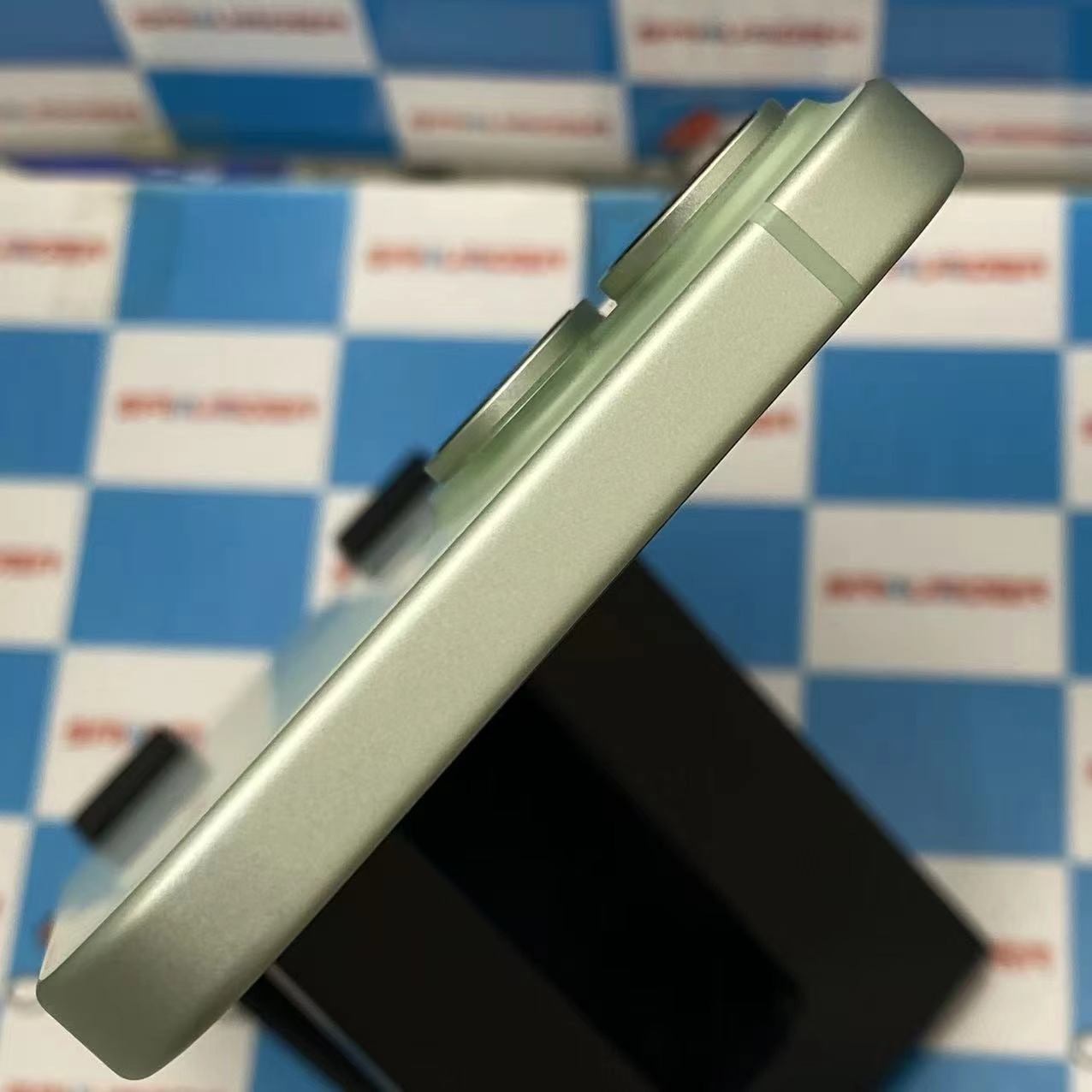 iPhone15 256GB グリーン MTMT3J/A Apple版SIMフリー 極美品
