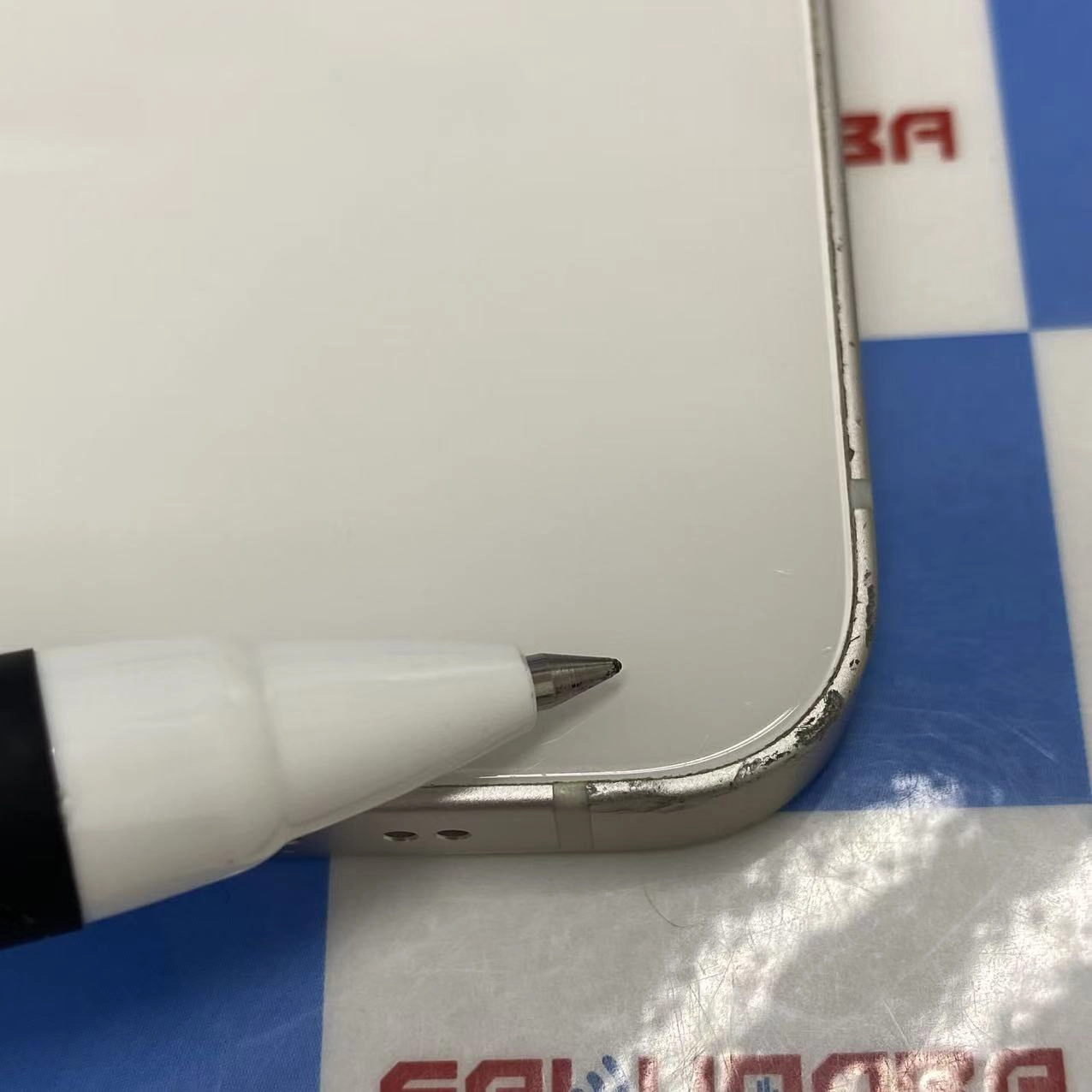iPhone13 mini 128GB スターライト MLJE3J/A docomo版SIMフリー 訳あり品