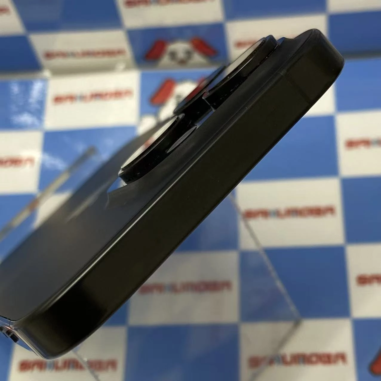iPhone16 Pro 128GB ブラックチタニウム MYMV3J/A docomo版SIMフリー 美品