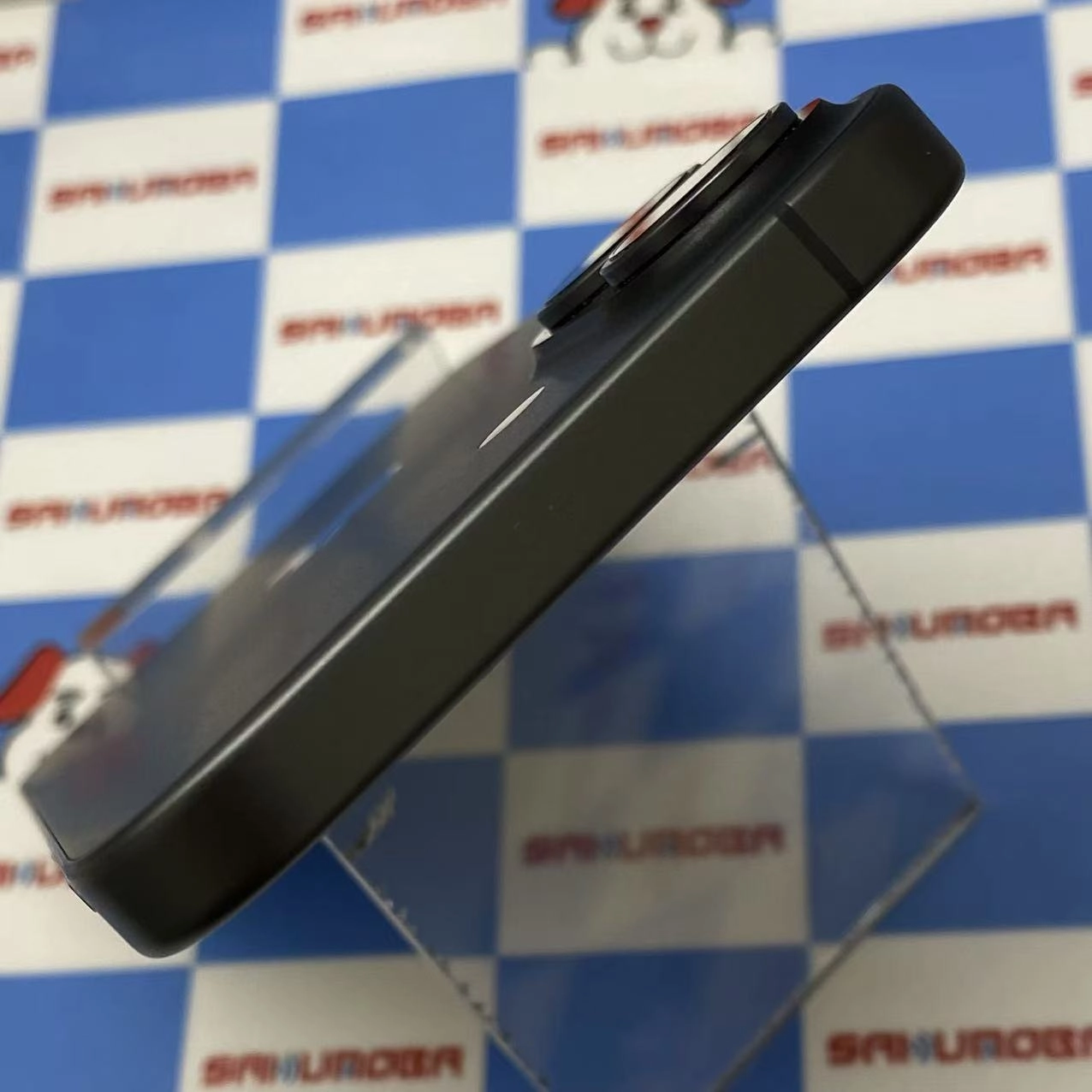 iPhone 17 256GB ブラック MG674J/A docomo版SIMフリー 極美品
