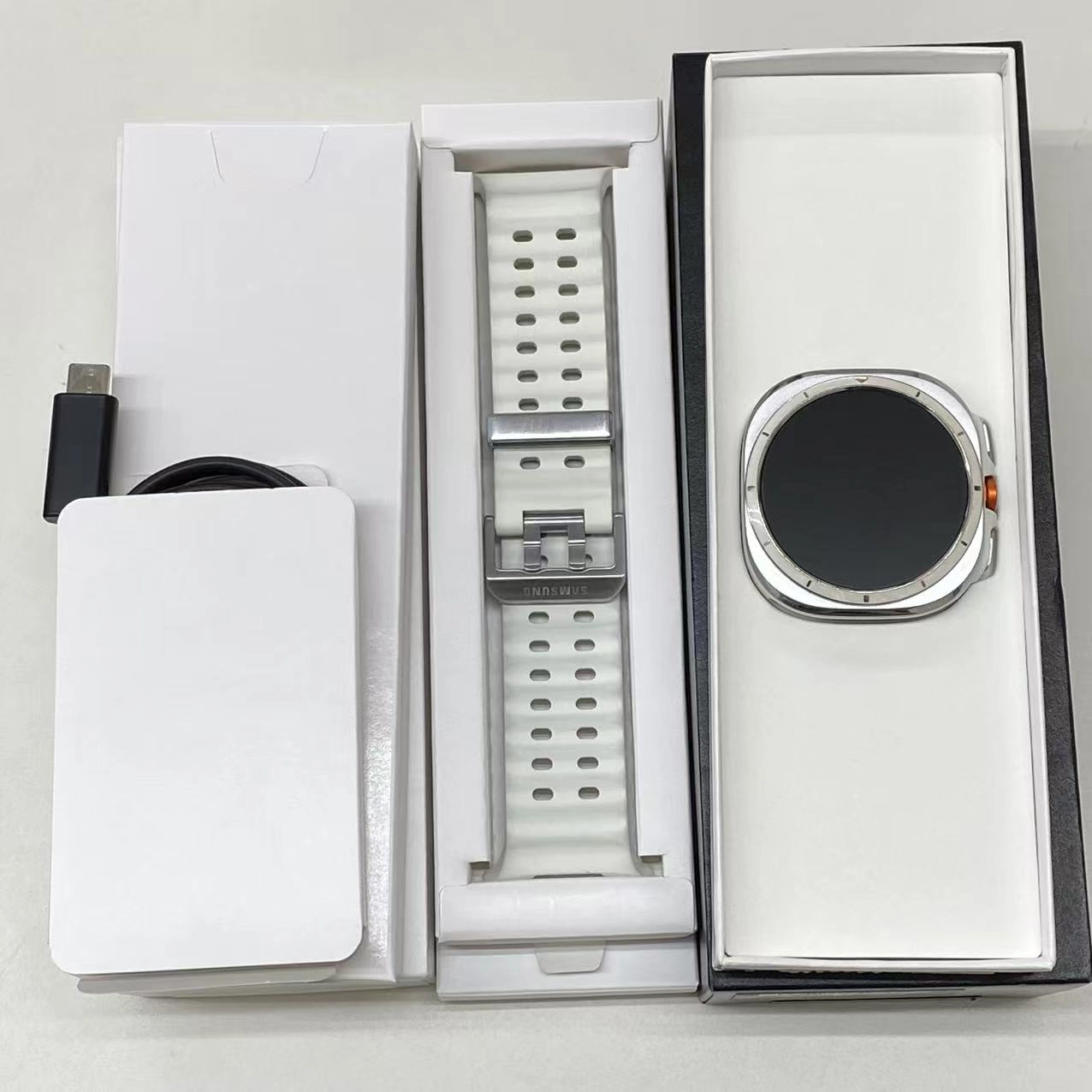 Galaxy Watch Ultra LTEモデル 32GB チタニウムホワイト SM-L705F SIMフリー