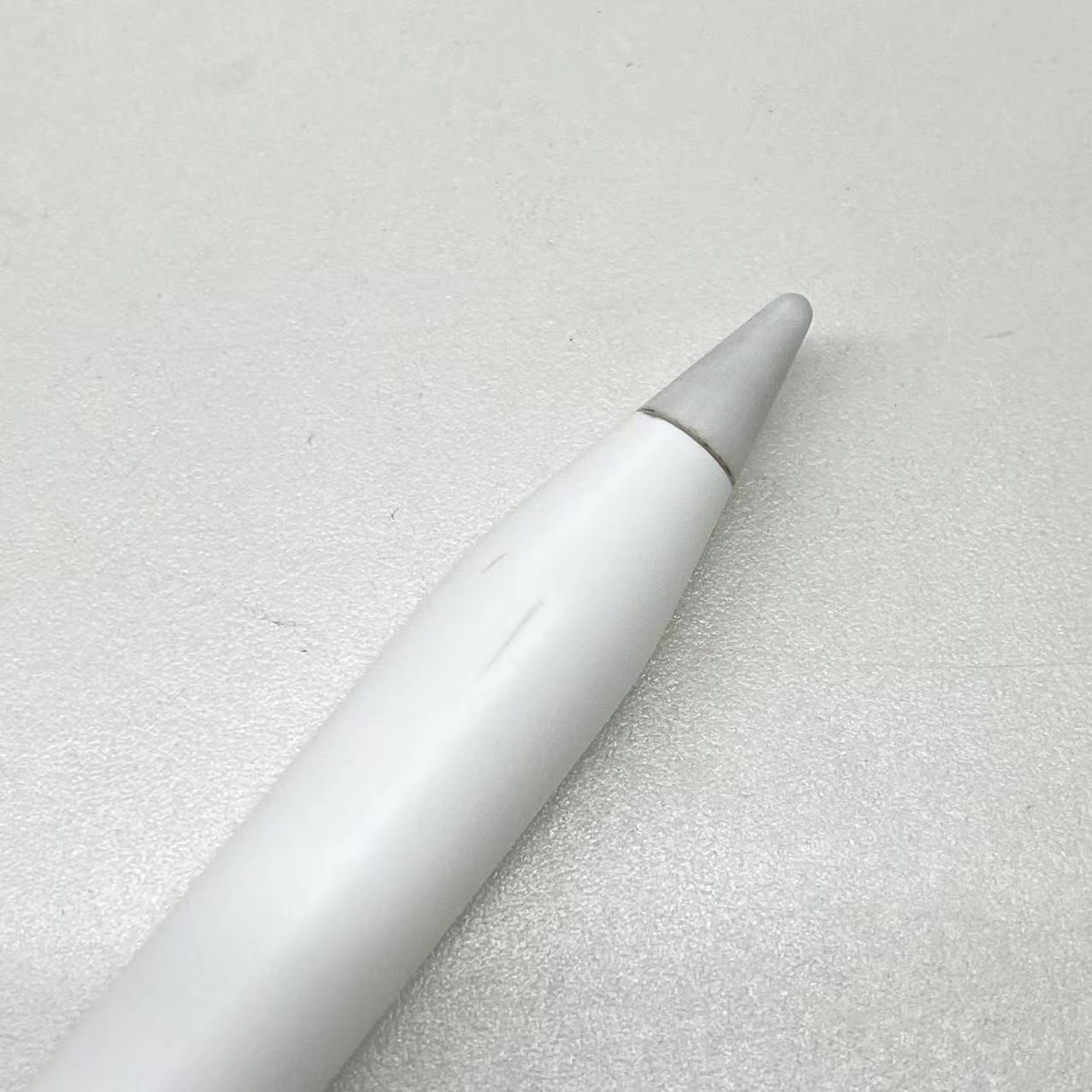 Apple Pencil Pro 32GB ホワイト A2538