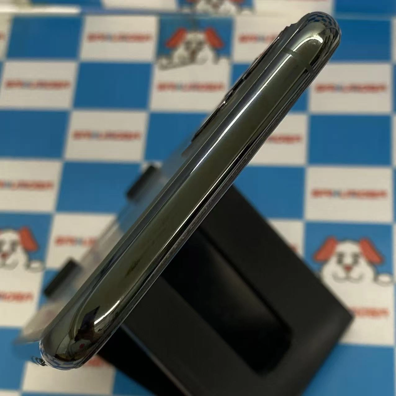 iPhone11 Pro Max 256GB ミッドナイトグリーン MWHM2J/A SoftBank版SIMフリージャンク品