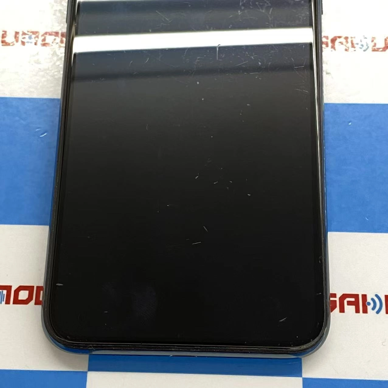 iPhone11 Pro Max 256GB ミッドナイトグリーン MWHM2J/A SoftBank版SIMフリージャンク品