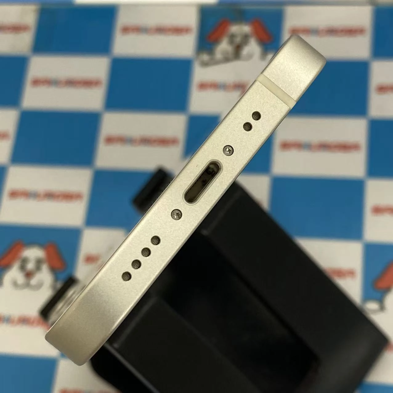 iPhone12 mini 128GB ホワイト MGDM3J/A docomo版SIMフリージャンク品