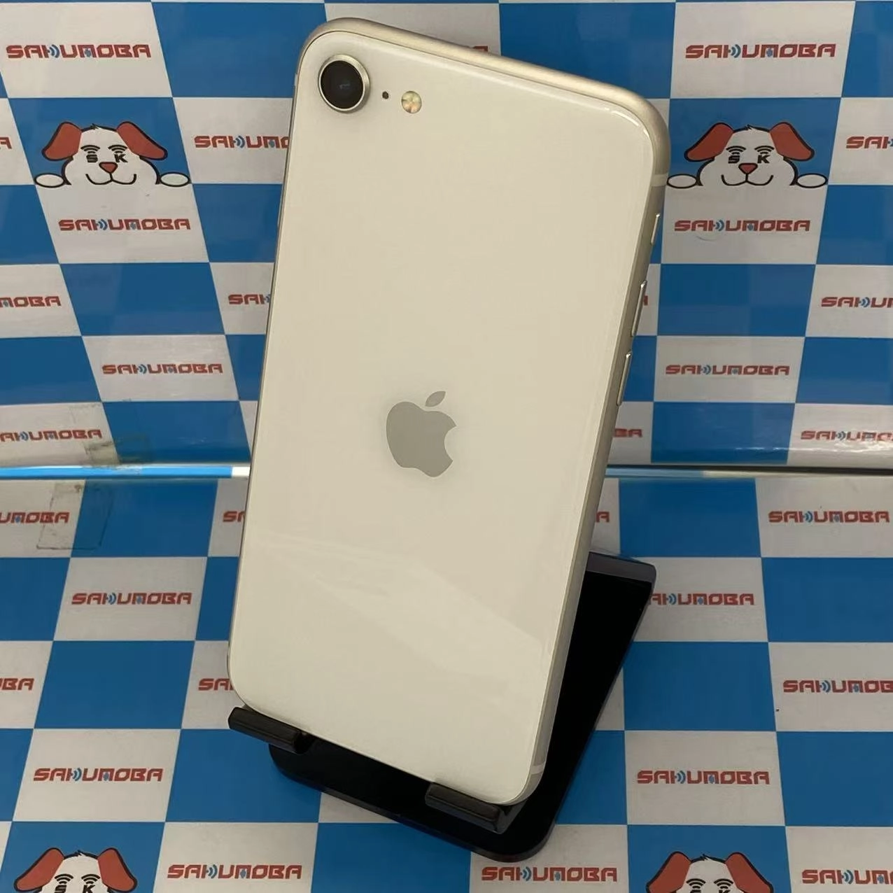 iPhoneSE 第3世代 64GB スターライト MMYD3J/A docomo版SIMフリー訳あり品