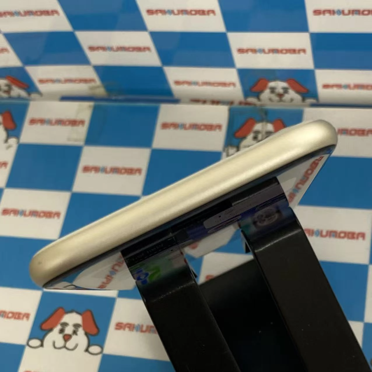 iPhoneSE 第3世代 256GB スターライト MMYK3J/A SIMフリー 訳あり品