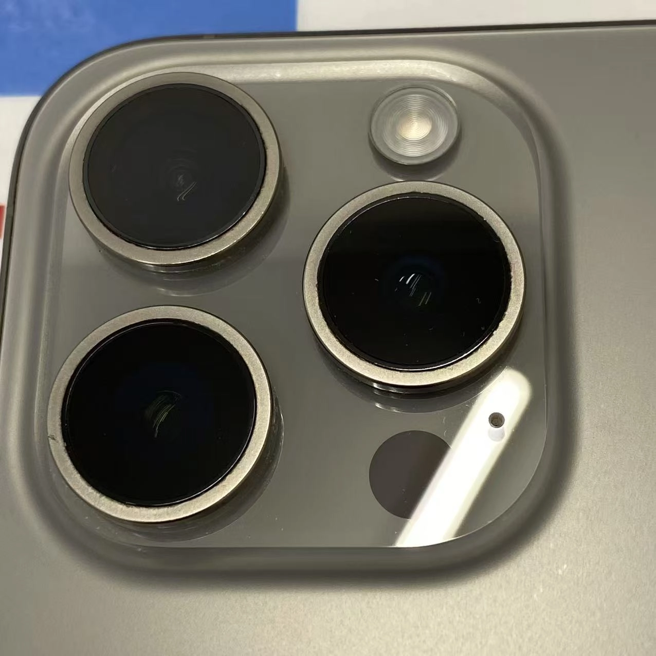 iPhone15 Pro 512GB ナチュラルチタニウム MTUK3J/A SoftBank版SIMフリー