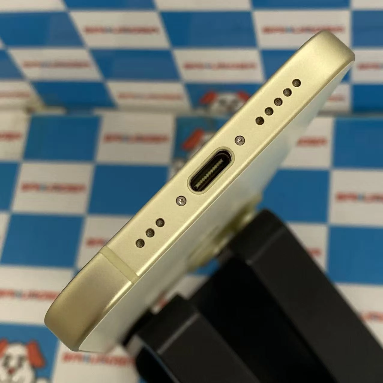 iPhone15 128GB イエロー MTMK3J/A SIMフリー美品