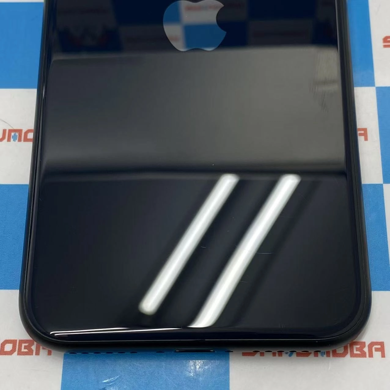 iPhoneSE 第3世代 128GB ミッドナイト MMYF3J/A docomo版SIMフリー 訳あり品