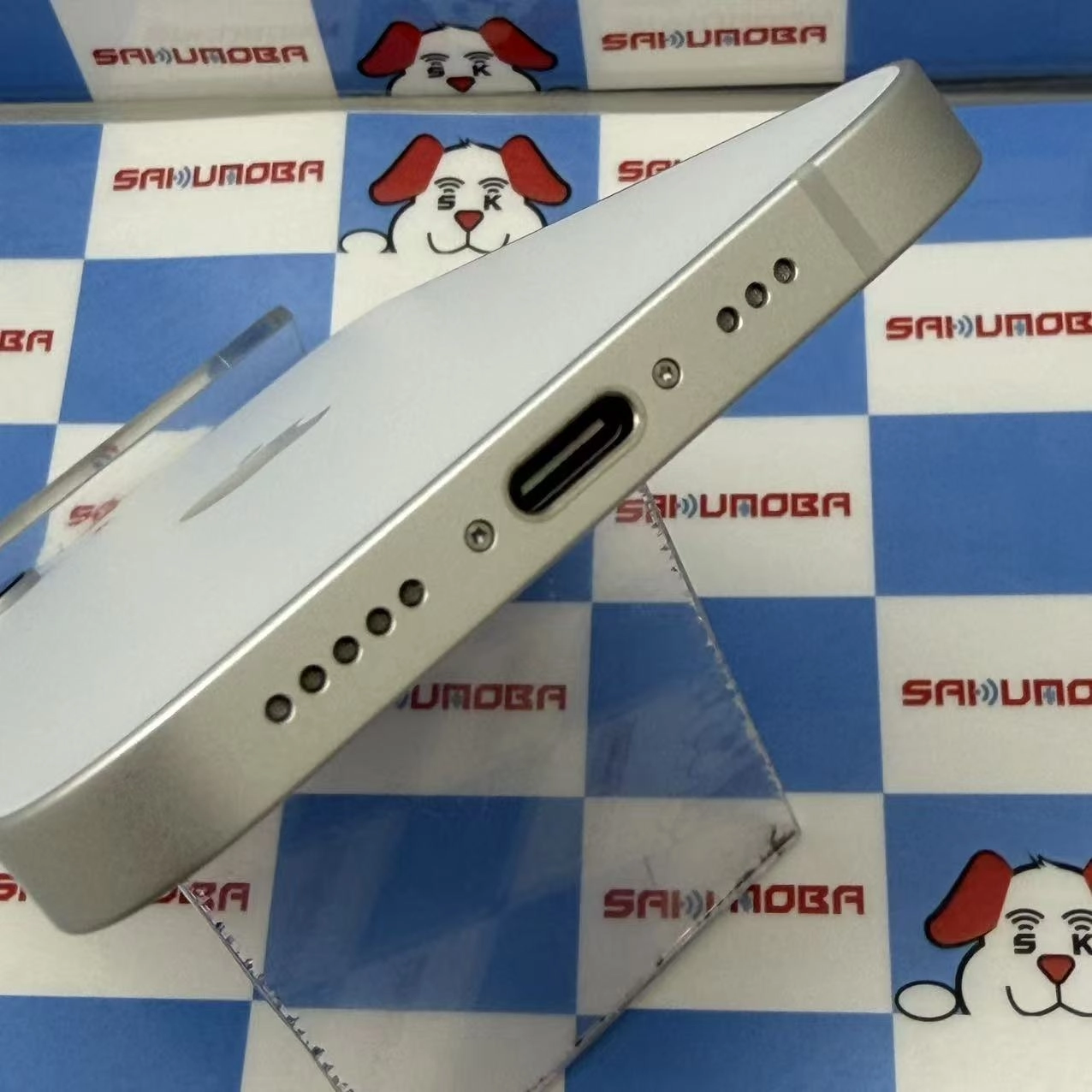 iPhone 16e 128GB ホワイト MD1R4J/A SoftBank版SIMフリー 新品同様