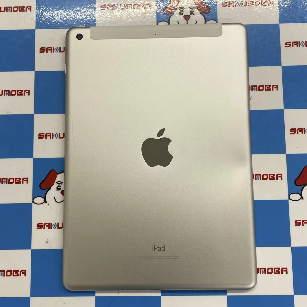 iPad 第6世代 Wi-Fi+Cellularモデル 32GB シルバー MR6P2J/A AU版SIMフリー 訳あり品 au