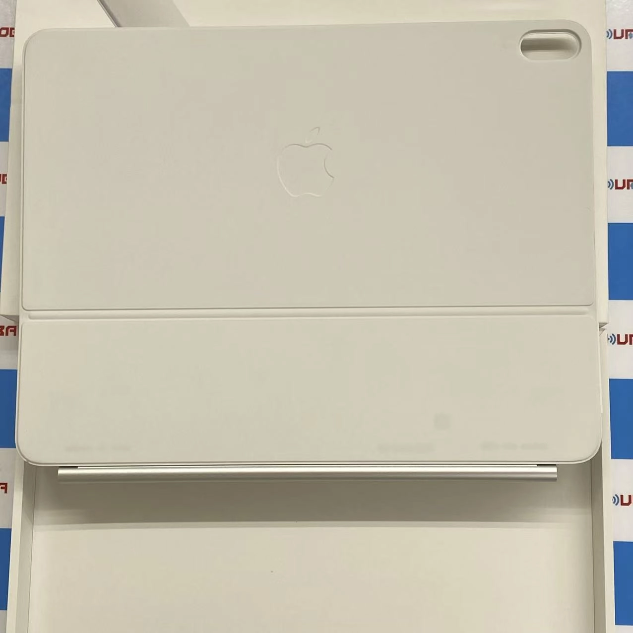 13インチiPad Air(M3)用 Magic Keyboard 日本語 ホワイト MDFW4J/A