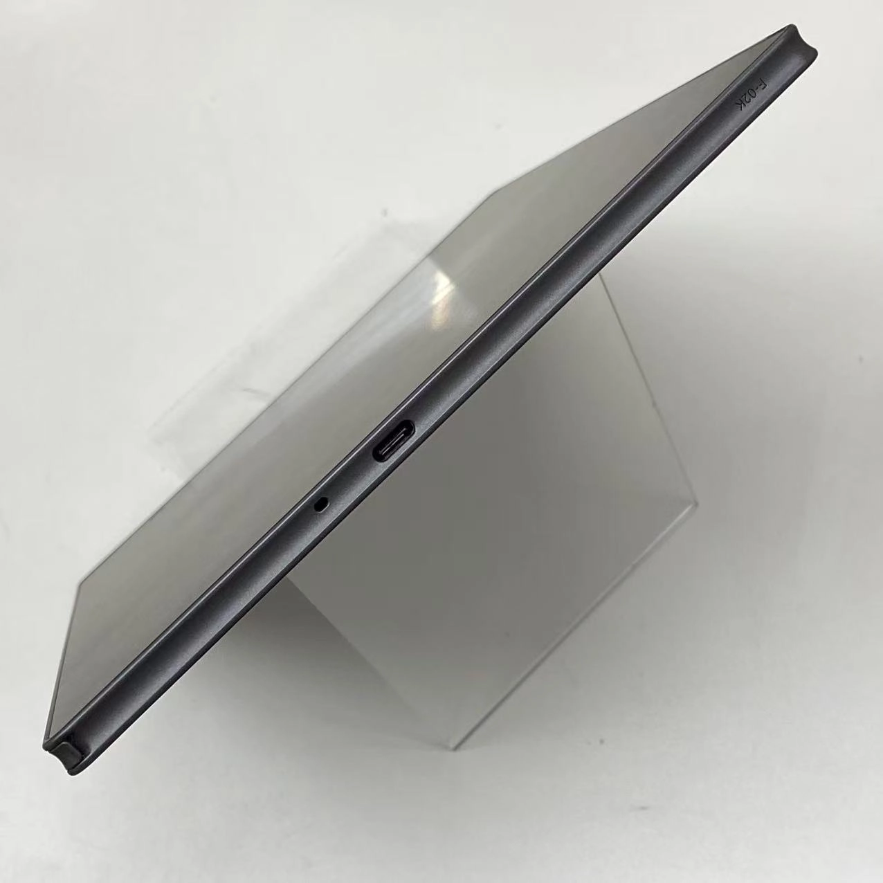 arrows Tab 32GB Black F-02K docomo版SIMフリー