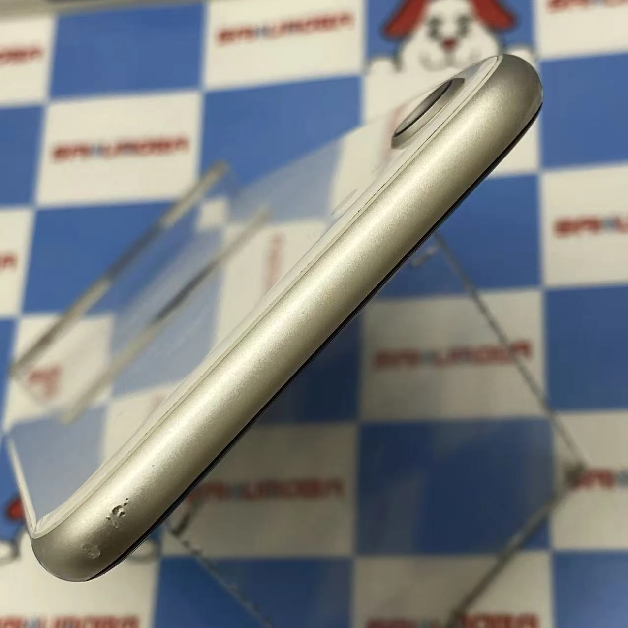 iPhoneSE 第3世代 64GB スターライト MMYD3J/A SIMフリー 訳あり品