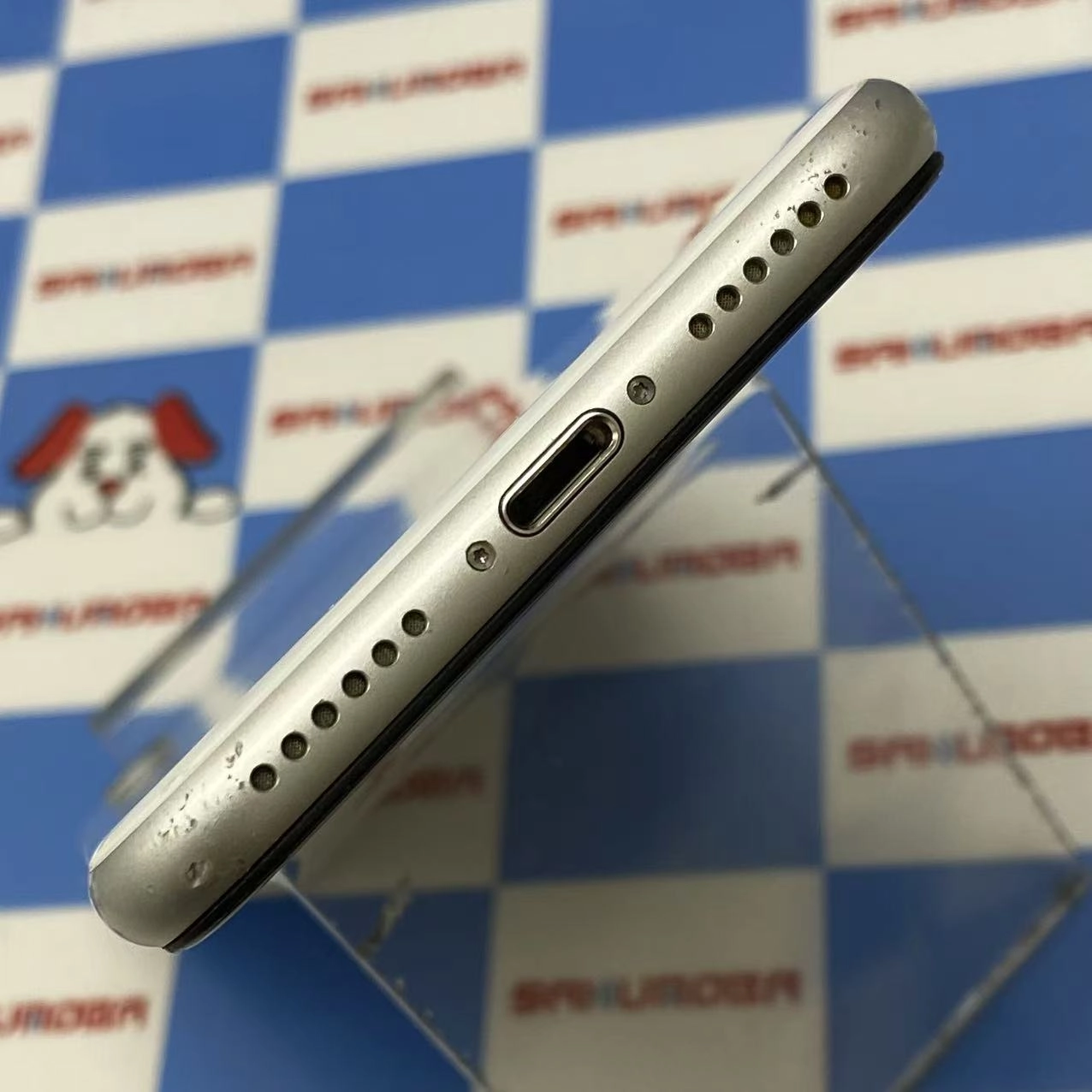 iPhoneSE 第2世代 128GB ホワイト MHGU3J/A AU版SIMフリー ジャンク品 au