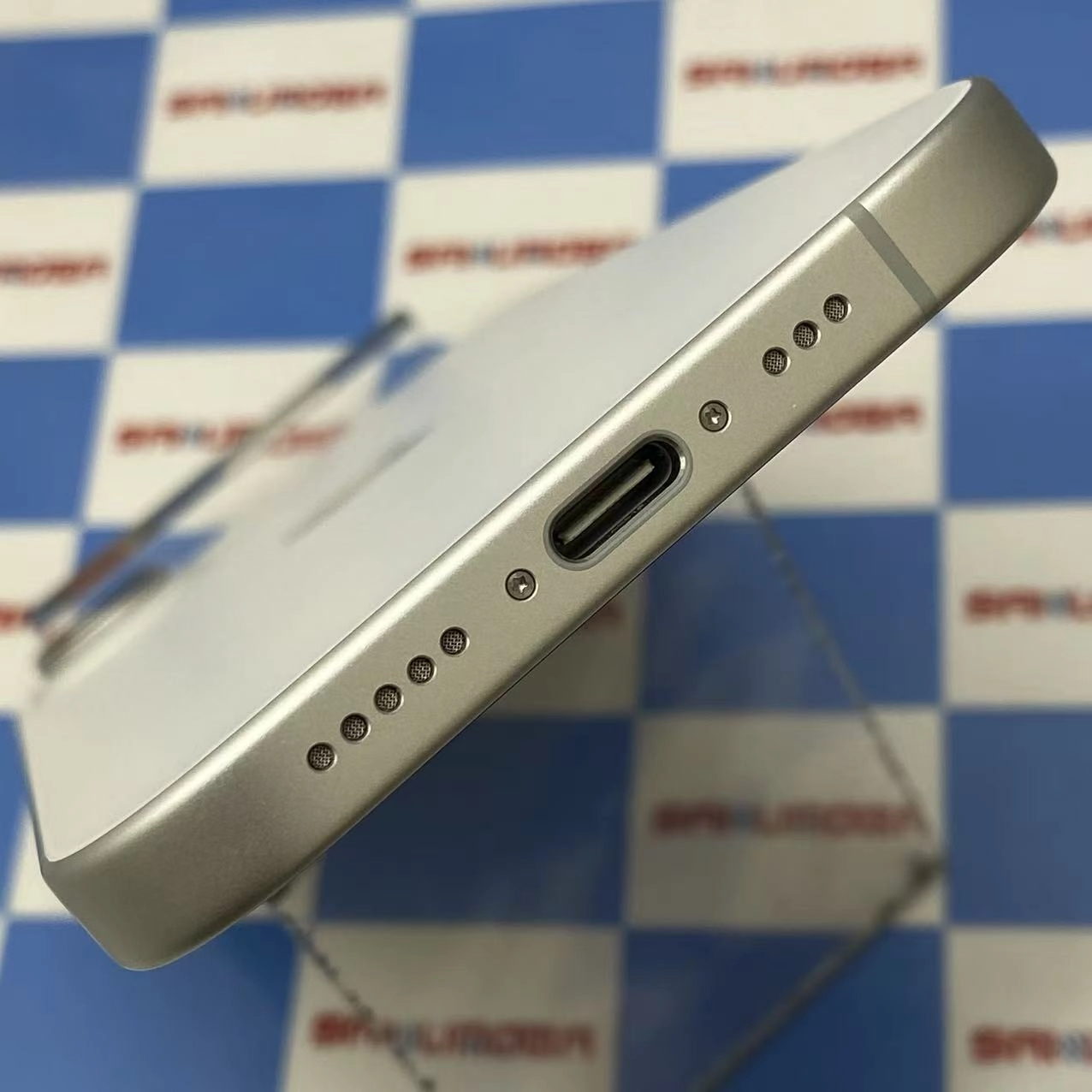 iPhone 17 256GB ホワイト MG684J/A SIMフリー 新品同様
