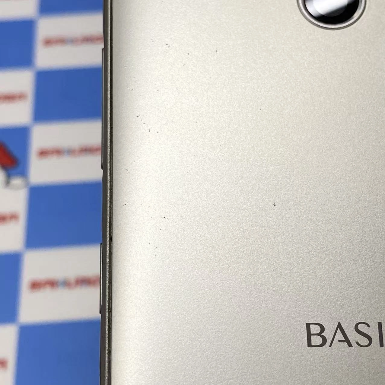BASIO4 32GB シャンパンゴールド KYV47-u AU版SIMフリー au