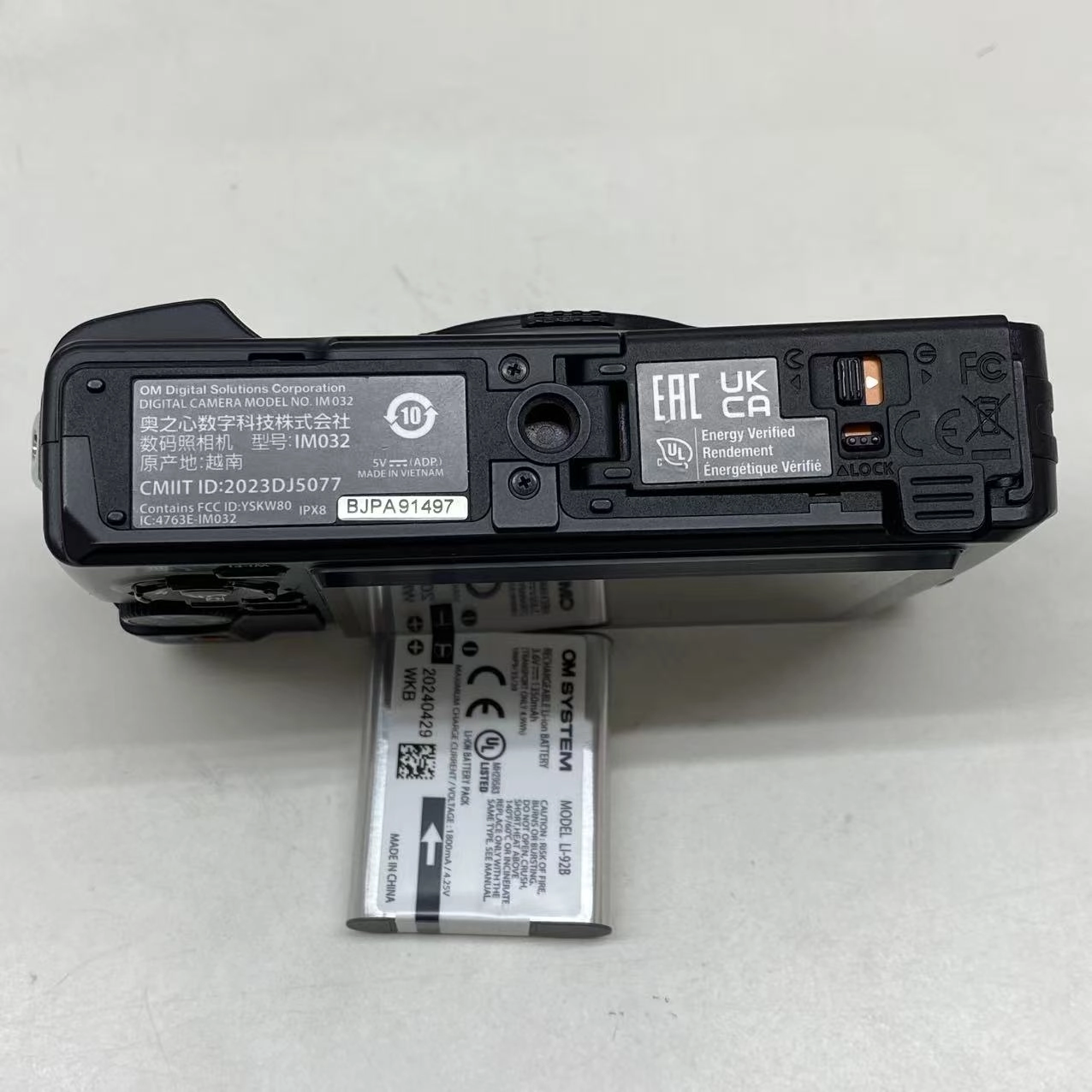 OM SYSTEM Tough TG-7 ブラック IM032