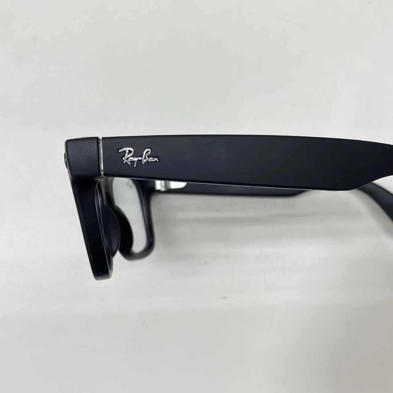 Meta Wayfarer(Gen2) Mサイズ - マットブラックフレーム RW4012 極美品