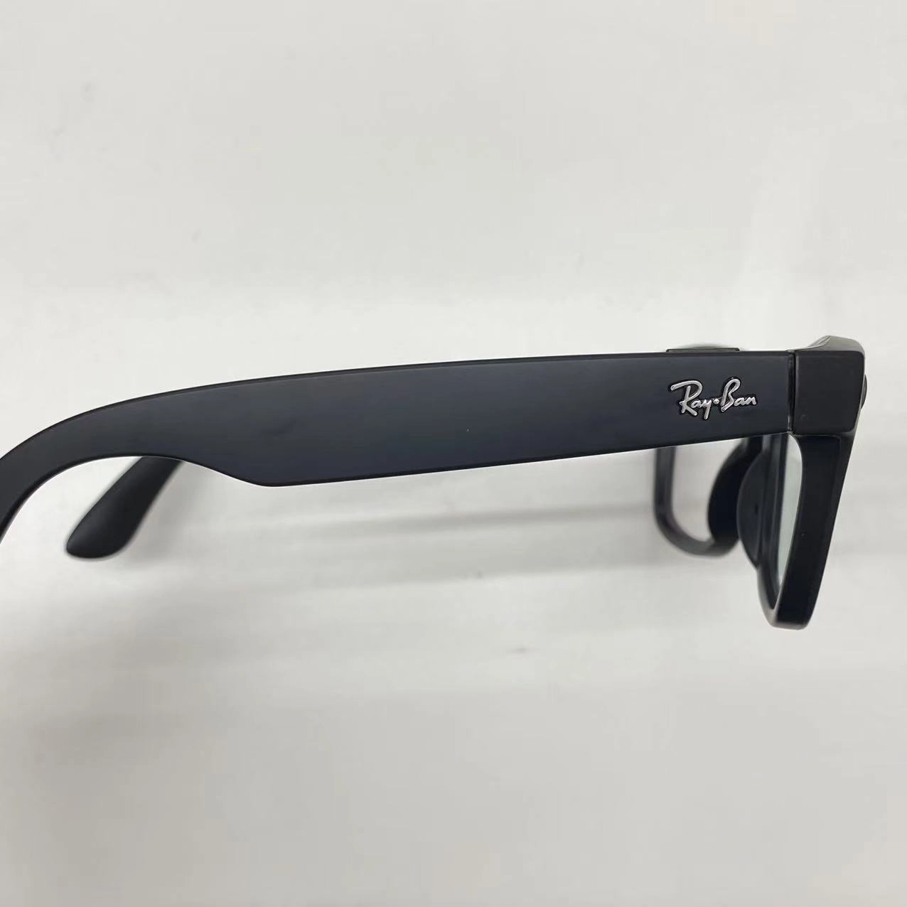 Meta Wayfarer(Gen2) Mサイズ - マットブラックフレーム RW4012 極美品