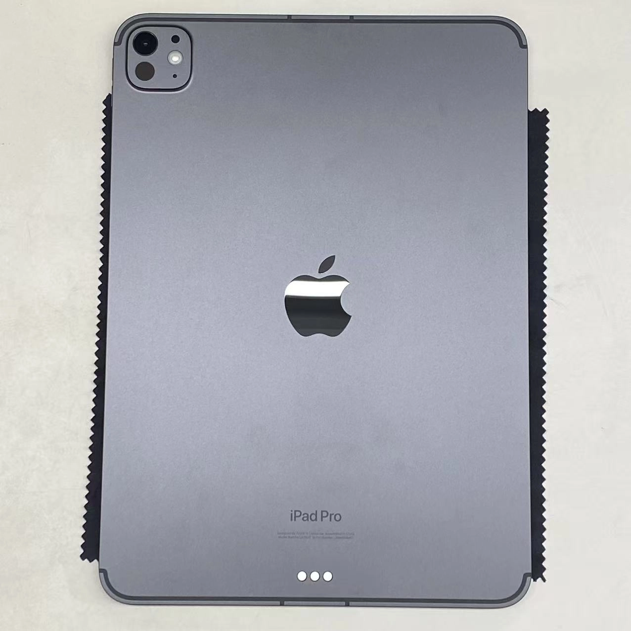 iPad Pro 11インチ 第5世代 Wi-Fi + Cellular 1TB スペースブラック MVW53J/A Apple版SIMフリー 新品同様