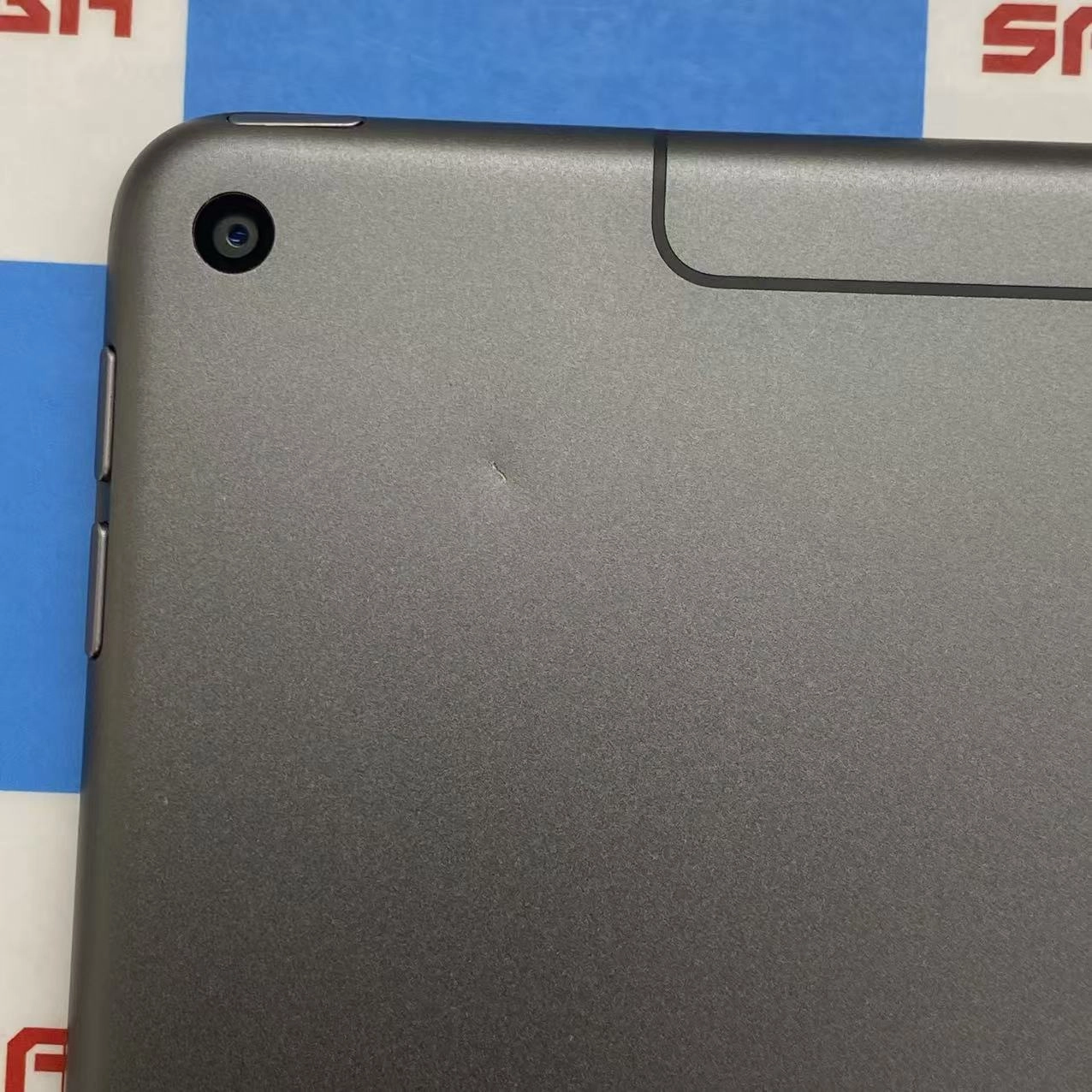 iPad Air 第3世代 Wi-Fi+Cellularモデル 64GB MV0D2J/A SoftBank版SIMフリージャンク品 スペースグレイ