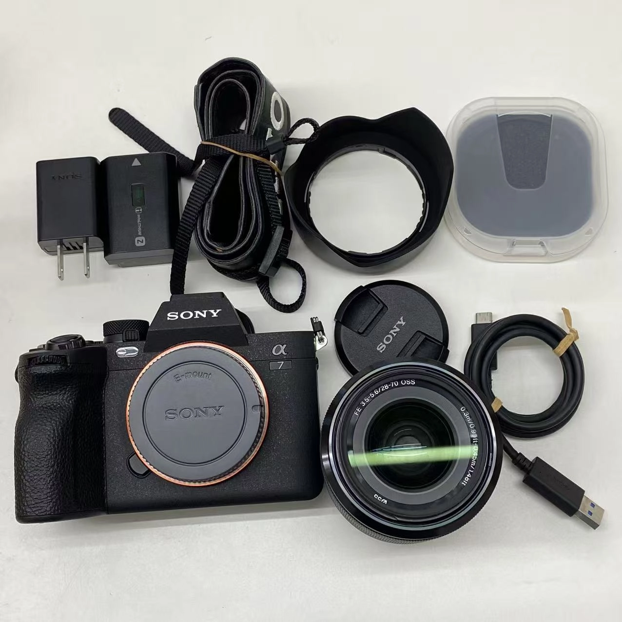 SONY &alpha;7 IV ズームレンズキット ブラック ILCE-7M4K 美品