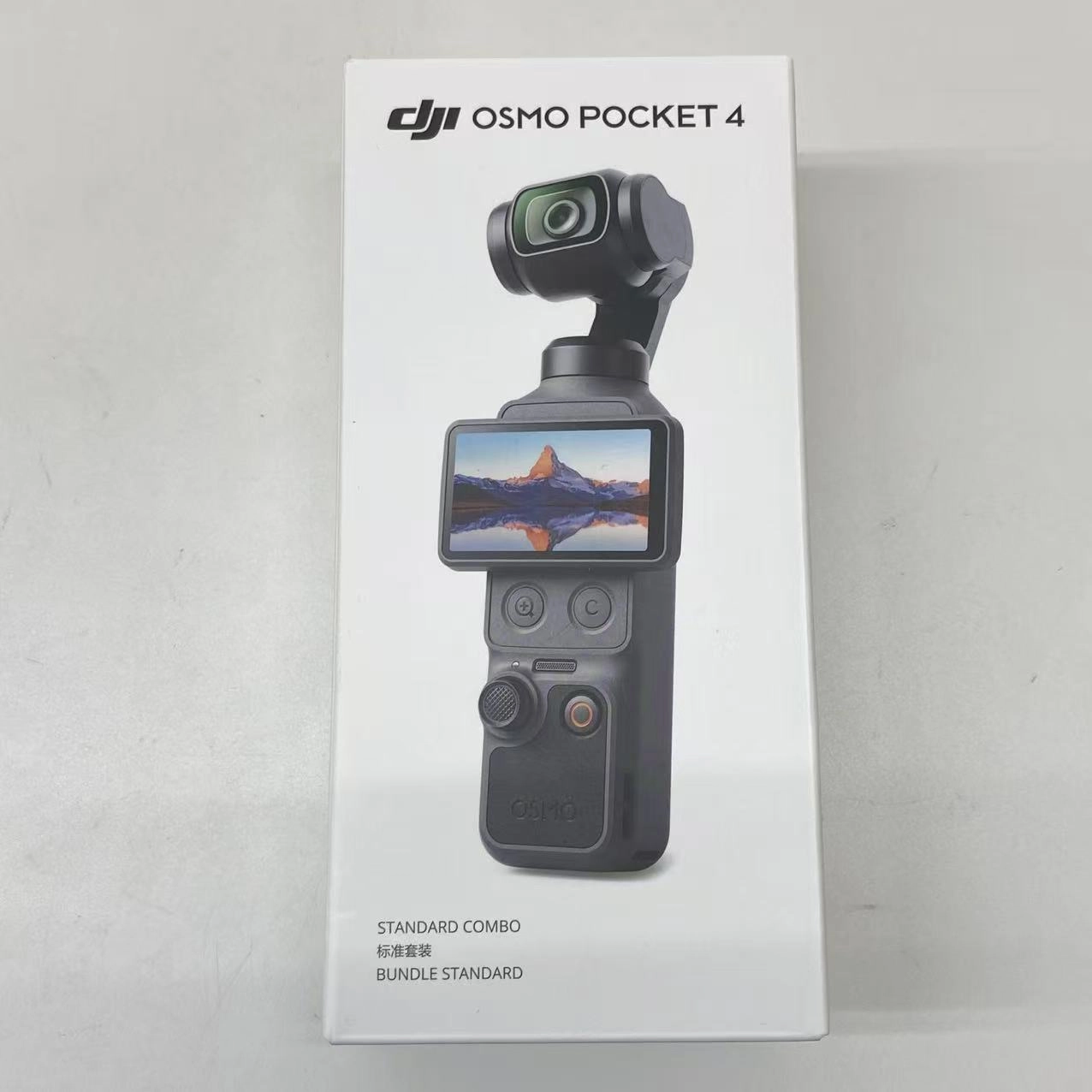 DJI Osmo Pocket 4 スタンダードコンボ ブラック OP4402