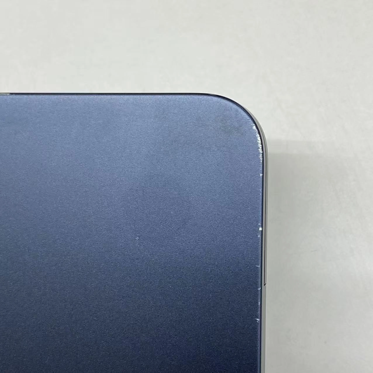 MacBook Air 13インチ Mid2022 Apple M2 8GB/256GB ミッドナイト MLY33J/A
