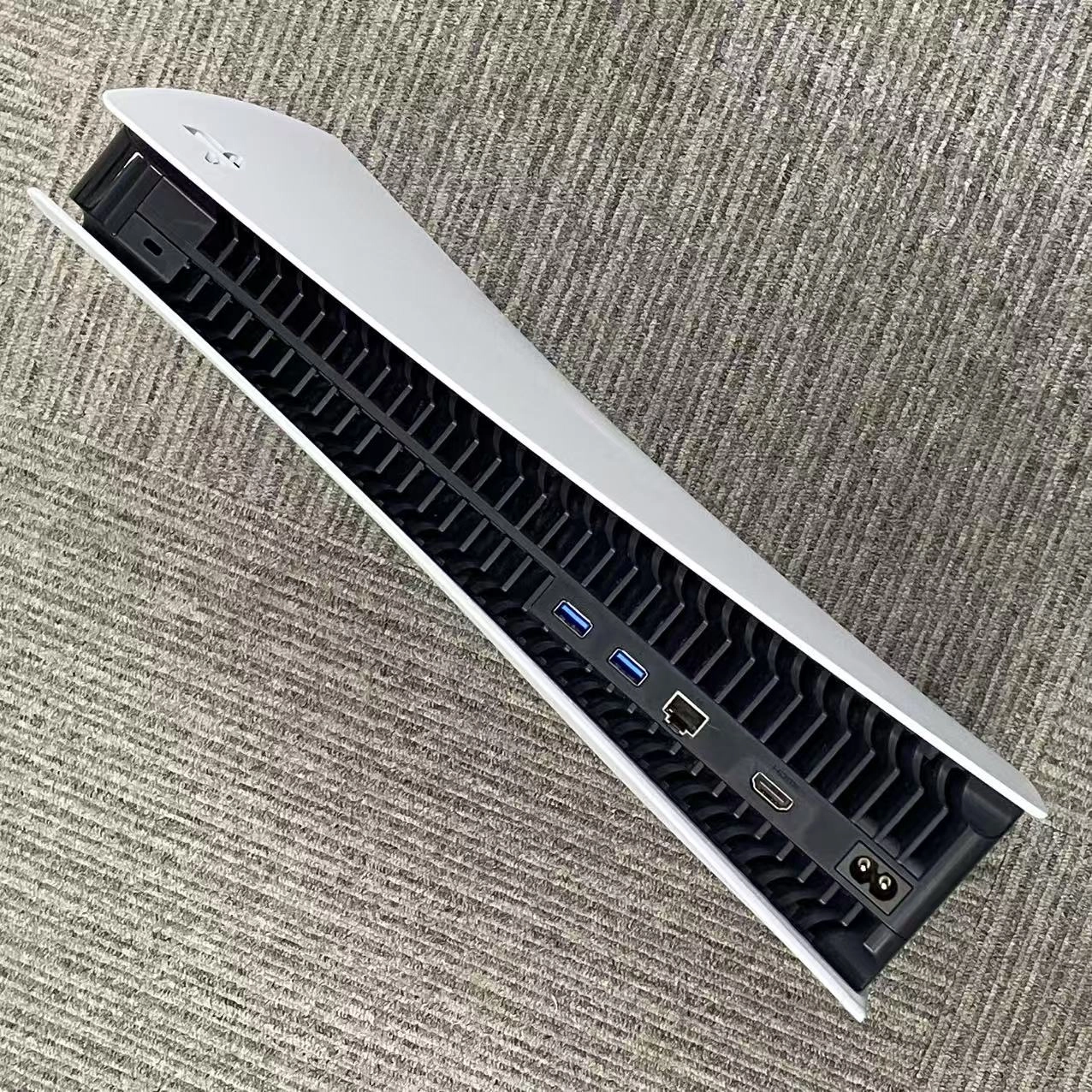 Playstation5 CFI-1000A01 825GB ホワイト