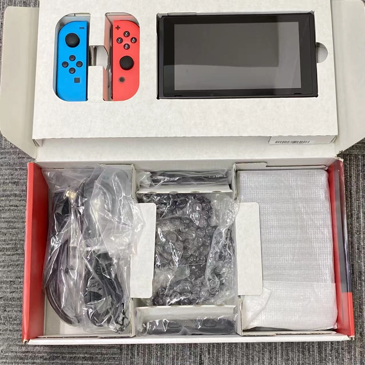 Nintendo Switch 2019年モデル 32GB ネオンブルー/ネオンレッド HAD-S-KABAA