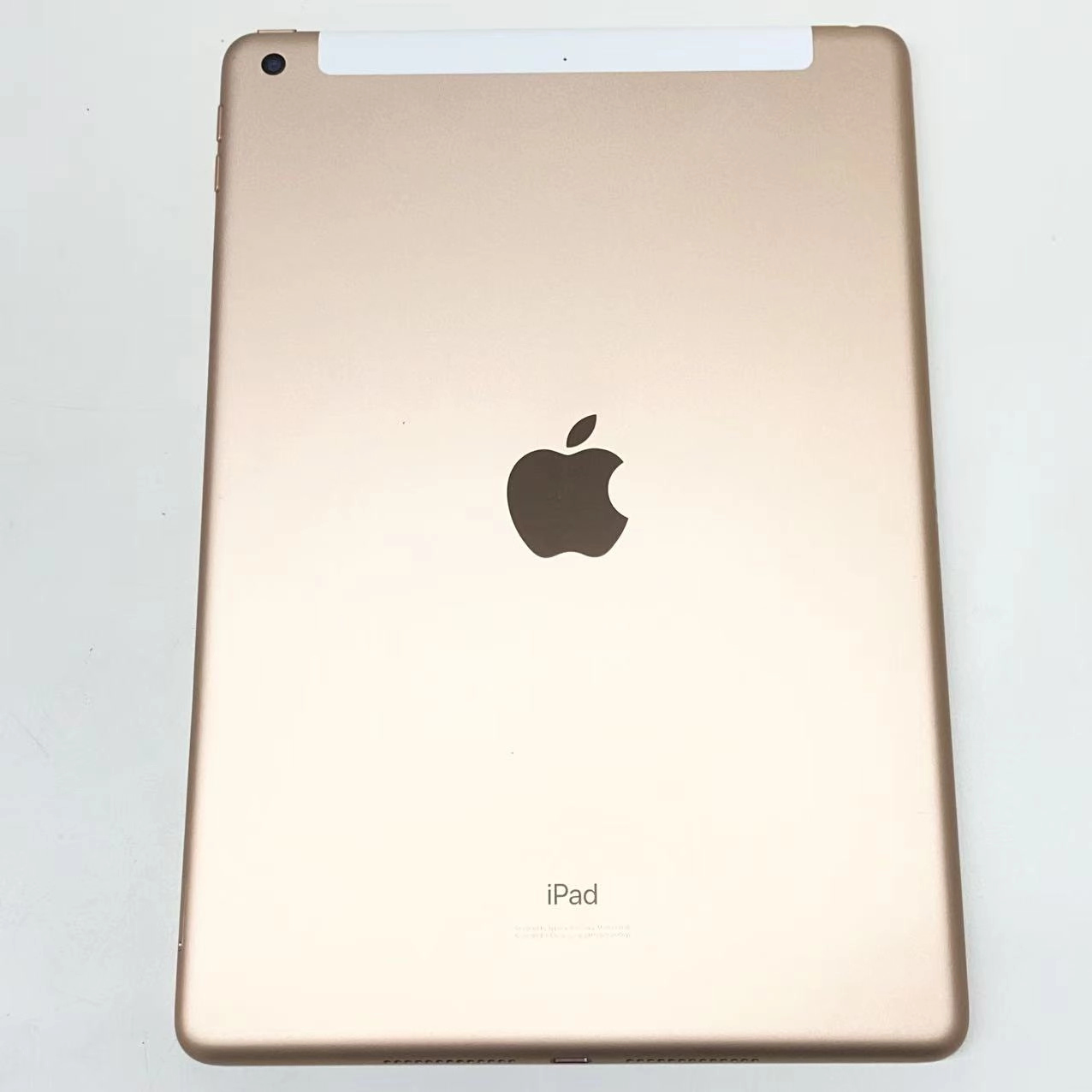 iPad 第7世代 Wi-Fi+Cellularモデル 32GB ゴールド MW6D2J/A AU版SIMフリー ジャンク品 au