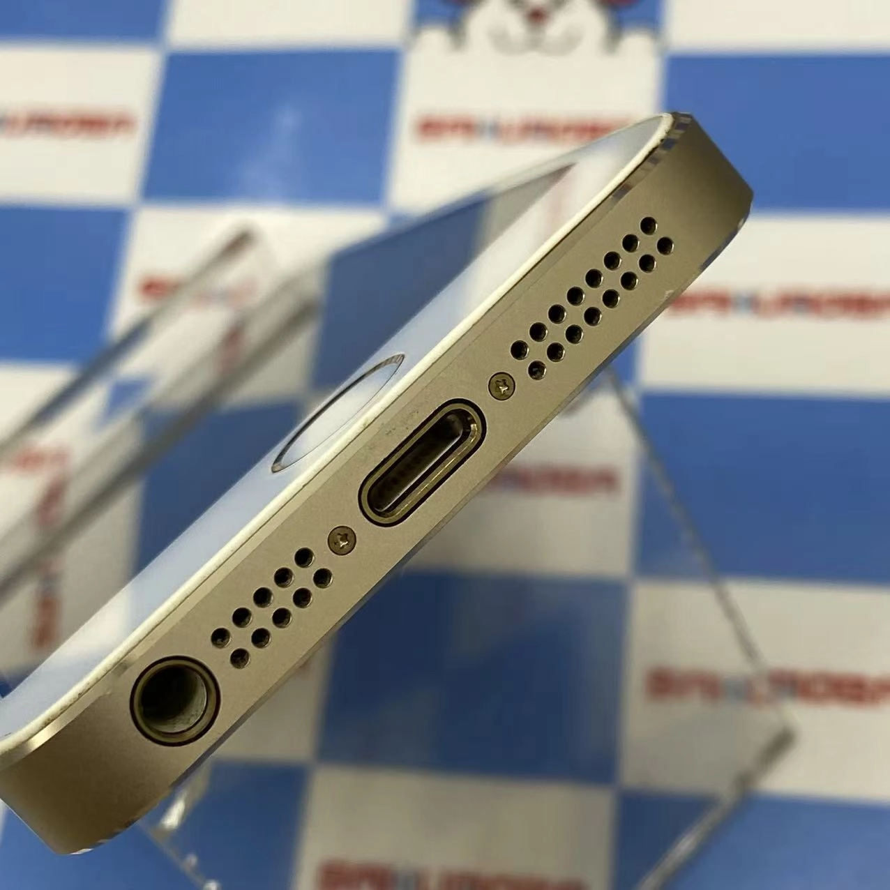 iPhone5s 64GB ゴ-ルド ME340J/A au